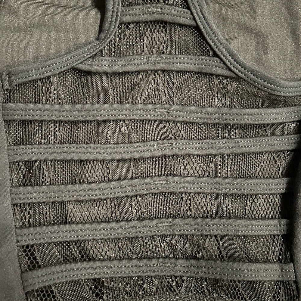 🆕 Glyder Crop Top / Sports Bra with Lace Back - Picture 4 of 6